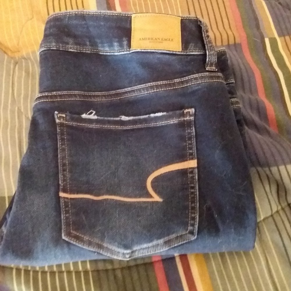 Amercan Eagle Super Stretch soft jegging in size 14 dark wash